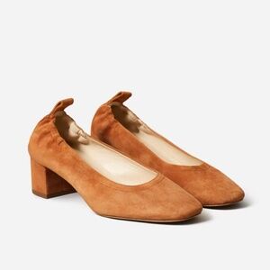 Everlane day heel in cognac suede size 8